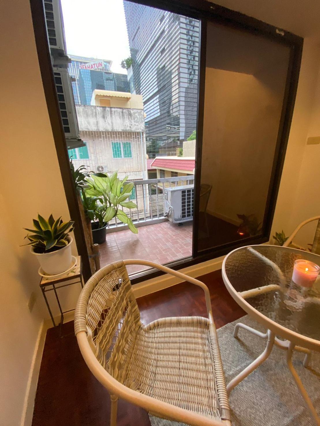 Homey Stay And Cafe By Hematoa กรุงเทพมหานคร ภายนอก รูปภาพ